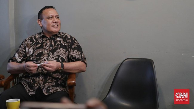 Ini merupakan panggilan kedua setelah Firli absen dalam pemeriksaan yang diagendakan pada Kamis (21/12) dengan alasan yang dianggap tidak patut dan tidak wajar.