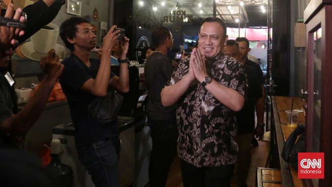 Firli Bahuri menemui Dewas KPK untuk menyatakan diri berhenti dari jabatannya sebagai Komisioner KPK pada Kamis malam ini.