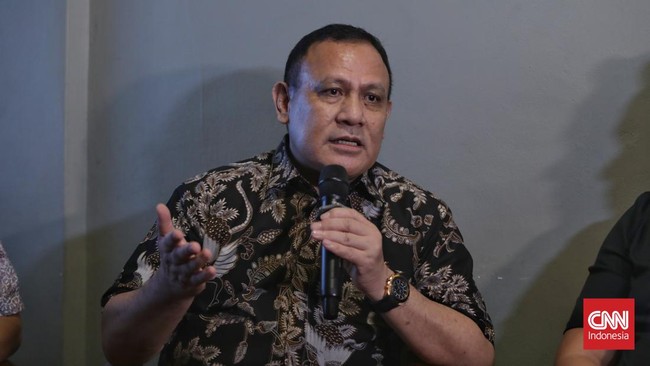 Dewan Pengawas KPK akan menggelar sidang dugaan pelanggaran kode etik Firli Bahuri hari ini, sekalipun tersangka pemerasan itu tak hadir.