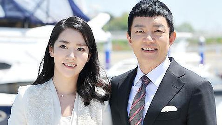 Lee Beom Soo dan Lee Yoon Jin