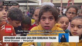 VIDEO: Menghibur Anak Anak Gaza Demi Sembuhkan Trauma