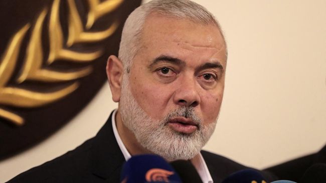 Hamas Leader Ismail Haniyeh Urges Muslim Countries to Send Weapons to Gaza Amid Ongoing Israel Aggression