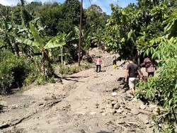 Banjir Bandang Terjang Pemukiman di Taput, 7 Rumah Rusak-Warga Diungsikan