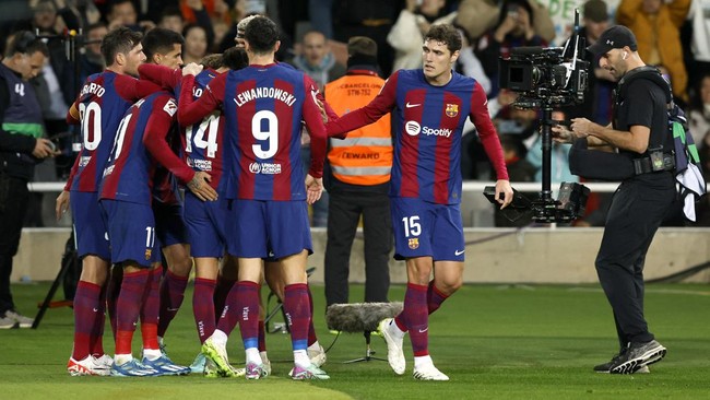 Barcelona hanya meraih kemenangan tipis dengan skor 3-2 atas tim kasta keempat, UD Barbastro pada babak 32 besar Copa del Rey.