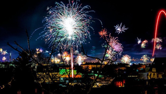 5 Negara Ini Rayakan Tahun Baru dengan Cara Unik, Ada yang Dipercaya Tangkal Nasib Buruk