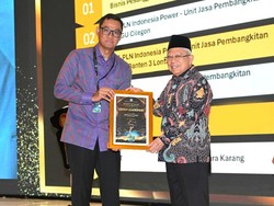 Dirut PLN Kembali Raih Penghargaan Green Leadership Utama dari KLHK