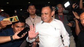 Kasus Firli Bahuri, Hampir Setahun Tak Kunjung Tuntas