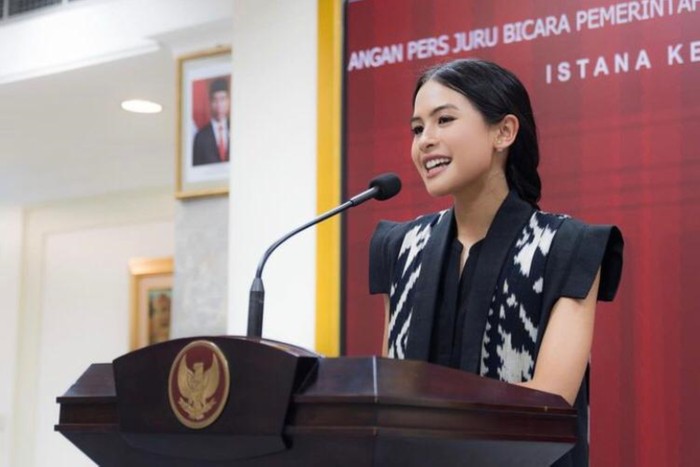 8 Cara Belajar Public Speaking Ala Maudy Ayunda