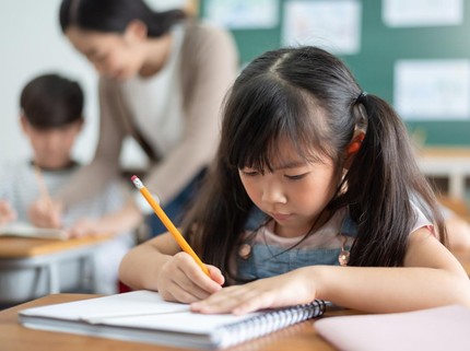 Kata Dokter soal Perkembangan Motorik Anak Berpengaruh pada Kemampuan Menulis di Sekolah