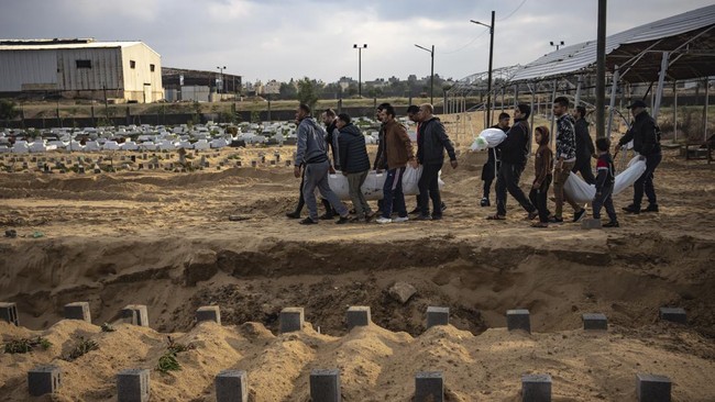 Palestina mencatat total korban meninggal akibat serangan Israel ke negaranya tembus 20 ribu jiwa.