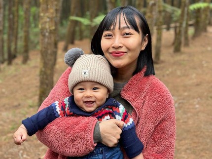 7 Potret Clef, Putra Rinni Wulandari & Jevin Julian yang Sudah Belajar Baca di Usia 8 Bulan