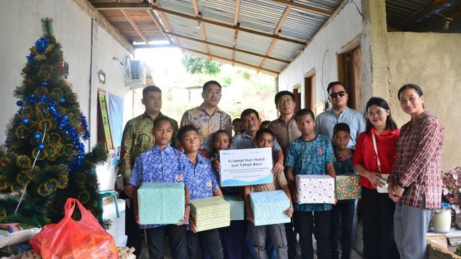 PT GNI dan PT SEI berbagi kasih menyambut Hari Raya Natal 2023 dengan menyalurkan bantuan sosial dan bingkisan kepada anak-anak panti asuhan di wilayah Morut.