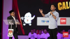 Momen Bahlil Tertawa Usai Gibran Jelaskan Soal SGIE ke Cak Imin