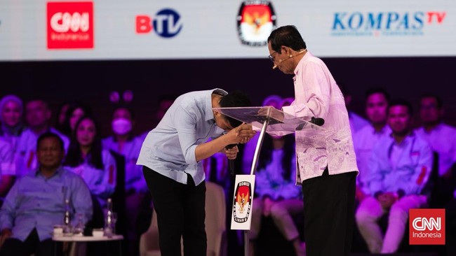 Istilah greenflation mencuat dalam debat calon wakil presiden yang digelar KPU di JCC, Jakarta, Minggu (21/1) malam. Apa bedanya dengan ekonomi hijau.