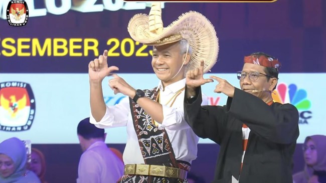 debat-pertama-cawapres-2024-13_169