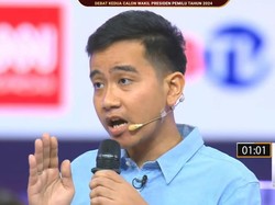 Mahfud Bahas Judi Online, Gibran Banggakan Sekolah Cyber Security di Solo