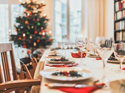 10 Inspirasi Tema Pesta Natal yang Kreatif