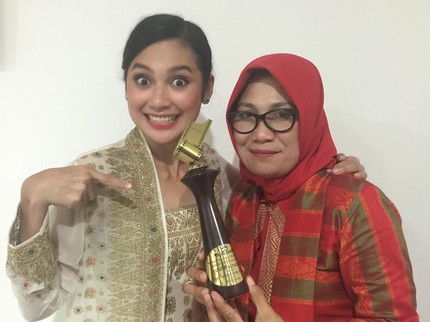 Hubungan Belum Membaik, Indah Permatasari Unggah Foto & Puji Sang Bunda Hebat di Hari Ibu