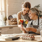 7 Inspirasi Kado untuk Ibu Tercinta yang Ulang Tahun, Dijamin Langsung Full Senyum!