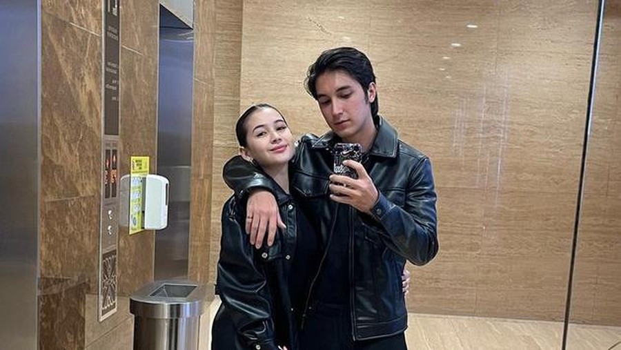 Sandrinna Michelle dan Junior Roberts