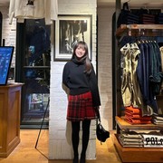 Tampil Stylish Saat Natal, 8 Inspirasi Outfit Ala Selebriti Korea Ini Bisa Kamu Tiru!