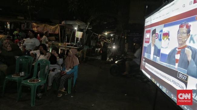 Dalam sesi tanya jawab debat cawapres dengan Mahfud, Cak Imin mengatakan target lima persen dari pemerintah saat ini saja secara riil sulit dicapai.