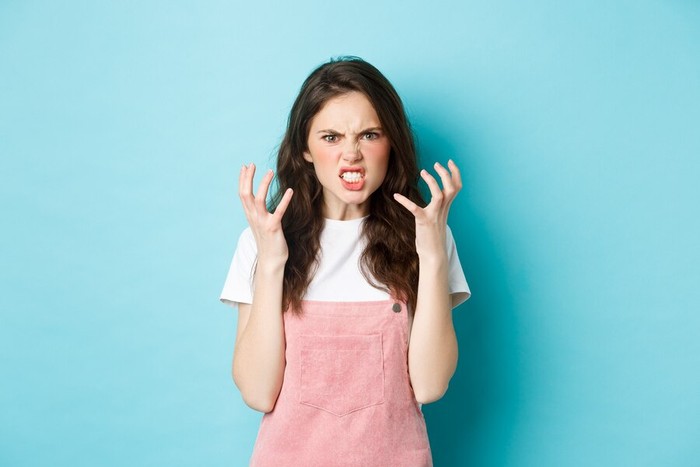 Ilustrasi wanita yang sedang marah/Foto: freepik.com/Benzoix