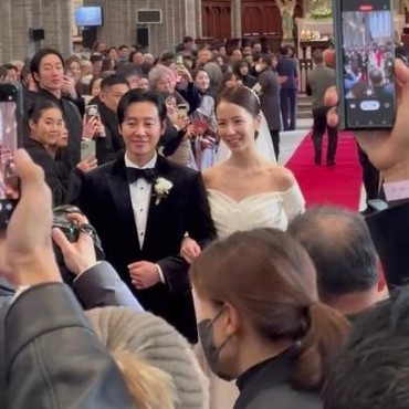 Stella Kim, Istri Kim Dong Wook Umumkan Kehamilan