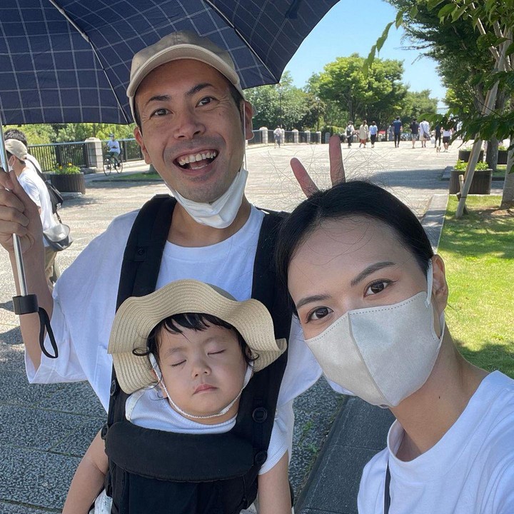 <p>Setelah menikah, keduanya pun dikaruniai seorang putri cantik. Diasta melahirkan anak perempuannya pada 5 Mei 2020 dan diberi nama Yuna Kimura. (Foto: Instagram: @official_akira7)</p>