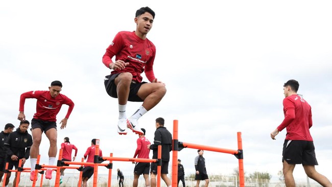 PSSI memamerkan video menu makanan sehat yang bisa dinikmati skuad Timnas Indonesia selama TC di Turki usai viral pemain diduga masak mi instan.