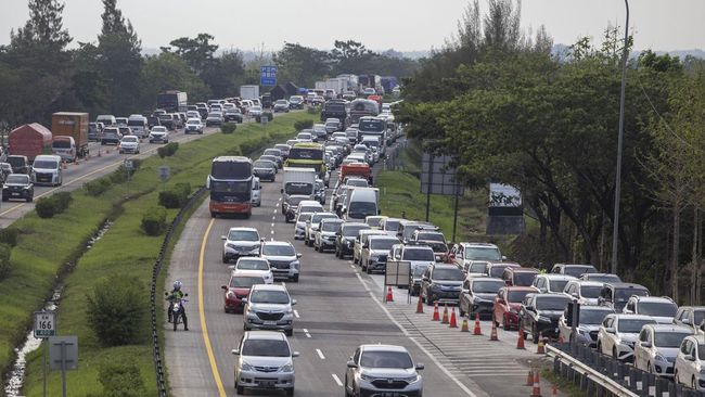 Bagi yang berencana pulang kampung, penting untuk memperhatikan jadwal contraflow mudik Lebaran 2024 agar perjalanan lancar.