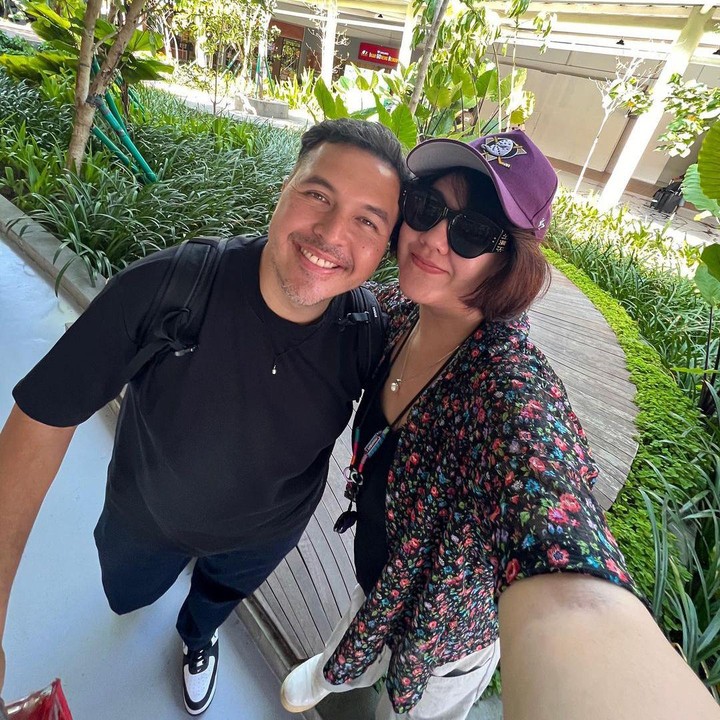 <p>Melihat dari laman Instagram-nya, Sissy dan Rifat sering membagikan potret romantis bersama. Tak hanya itu, mereka juga menuliskan pesan singkat yang manis pada kolom keterangan. (Foto: Instagram: @syssio)</p>