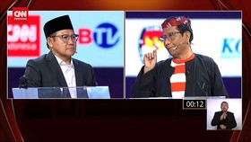 VIDEO: Mahfud Beber Ruwet Izin Usaha UMKM: Harus ke 24 Meja Baru Dapat
