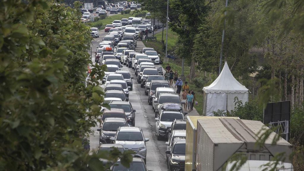 Puncak Arus Mudik Nataru Diprediksi 23 Desember, Arus Balik 3 Januari