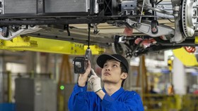 FOTO: Mengintip Perakitan Mobil Listrik BYD di China