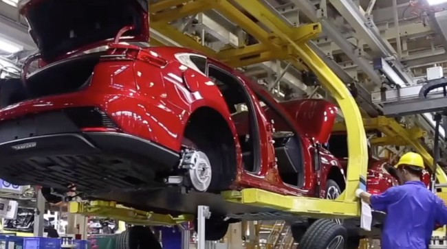Vietnam lebih agresif sebab semua dapat terkoordinasi lewat 'satu pintu', sementara Indonesia masih terjebak proses hilirisasi industri.
