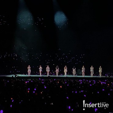 Buat Fan Boy & Fan Girl Panas! 7 Momen Konser TWICE 'Ready To Be' di JIS