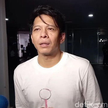 Tak Cantumkan Eross di 'Menghapus Jejakmu', Ariel NOAH: Peterpan Ada Perpecahan