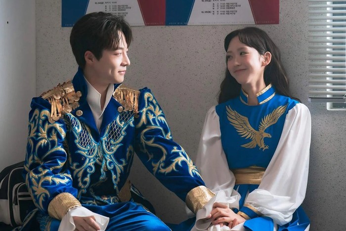Bae In Hyuk dan Han Ji Hyun di Cheer Up/ Foto: soompi.com