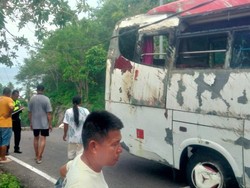 Kronologi Bus Bawa 31 Wisatawan Terguling di Bulukumba-Lengan Balita Putus