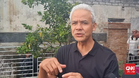 Ganjar Ungkap Pesan Emil Salim soal Transisi ke Energi Terbarukan