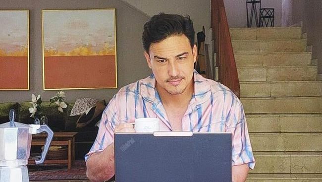 Pendidikan Hamish Daud Suami Raisa yang Kini Jadi Arsitek