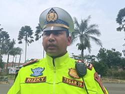 21 Ribu Kendaraan Masuk Puncak Bogor dalam Waktu 12 Jam