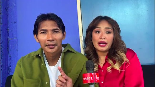 Nyosor Cium Suami di Atas Panggung, Pinkan Mambo Bikin Heboh