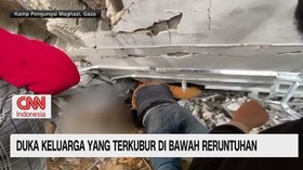 VIDEO: Duka Keluarga Yang Terkubur di Bawah Reruntuhan