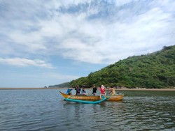 Pantai Kebo, Hidden Gem di Trenggalek untuk Liburan Akhir Tahun
