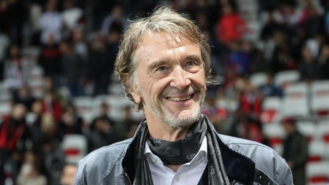 Pembelian 25 persen saham Manchester United oleh Sir Jim Ratcliffe akhirnya telah mendapat persetujuan Premier League.