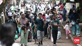 Libur Tahun Baru, 90.495 Pengunjung Padati Ragunan Hari Ini