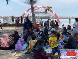 Kesiapan Pantai Kenjeran Hadapi Lonjakan Pengunjung Libur Tahun Baru 2024