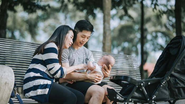 5 Cara Menanggapi Bayi saat Babbling agar Cepat Bicara